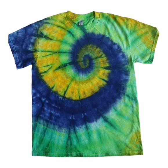 Hand Crafted Other - Tie Dye Mens Medium T-Shirt Spiral Kelly Green, Daffodil and Houdini Blue
